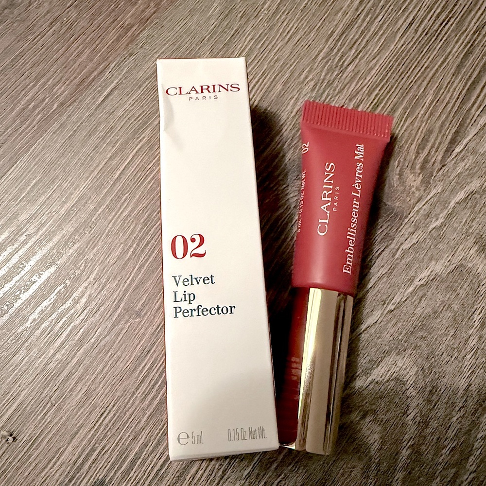 Clarins lip protector -Velvet rosewood 02